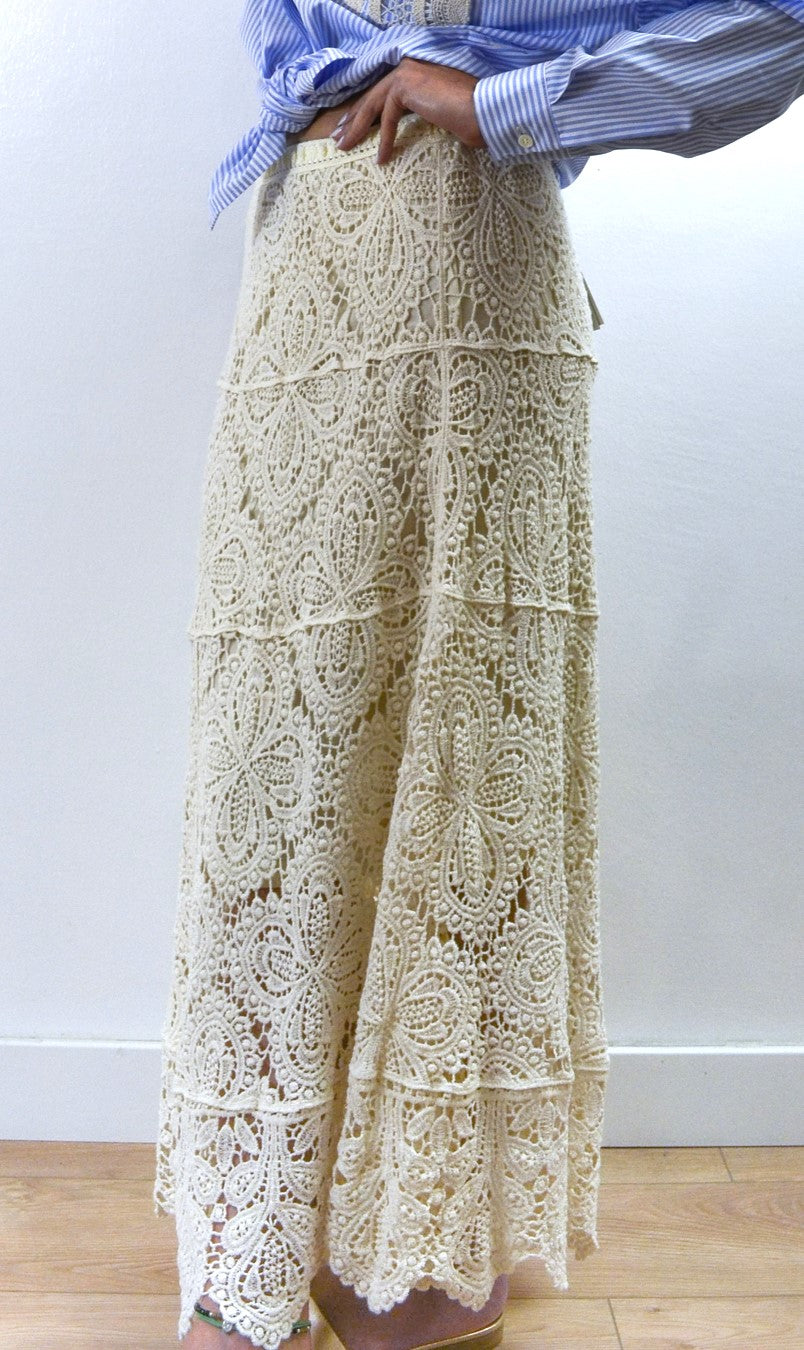Gonna Have One Lunga in Crochet