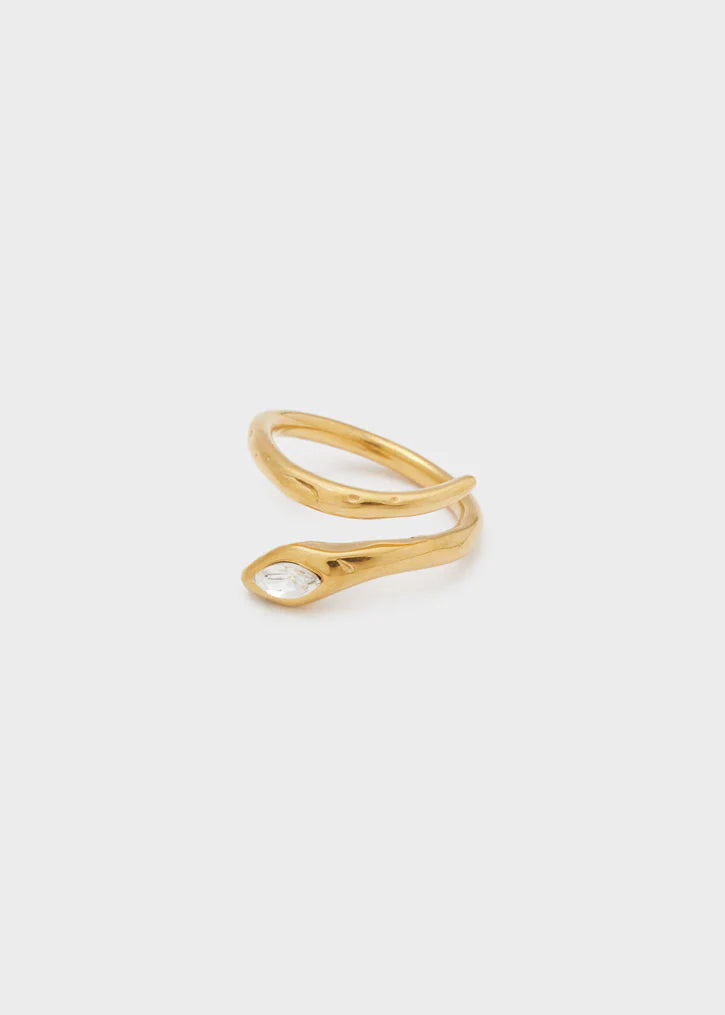Anello a forma di serpente martellato dorato — gioiello Nalì — Margé Pomezia