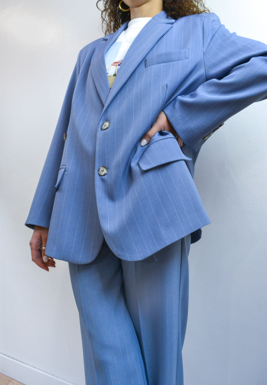 Blazer oversize gessato azzurro doppio bottone, Margé Pomezia 1