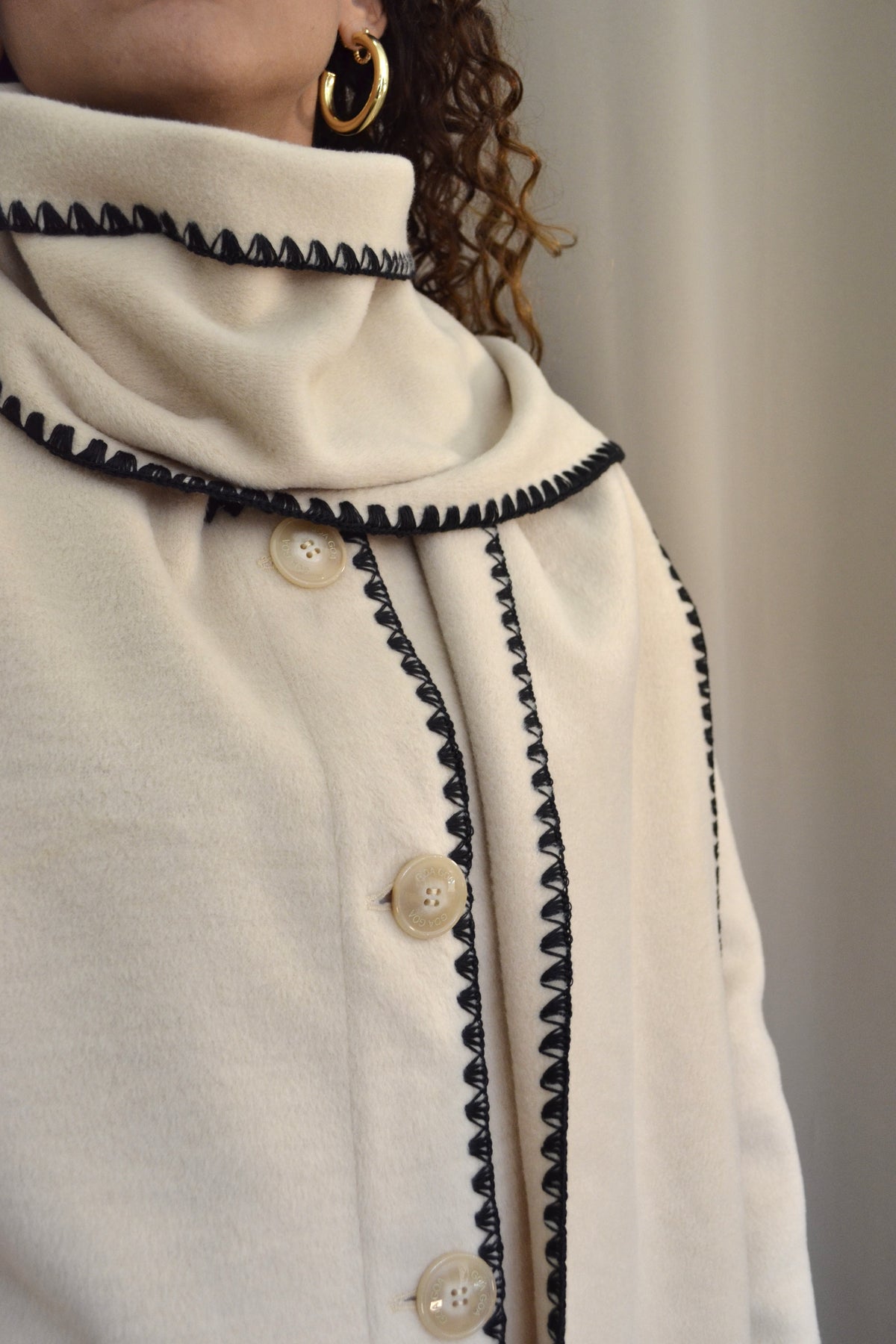 Cappotto Goa Goa con Bordura a Zigzag Beige