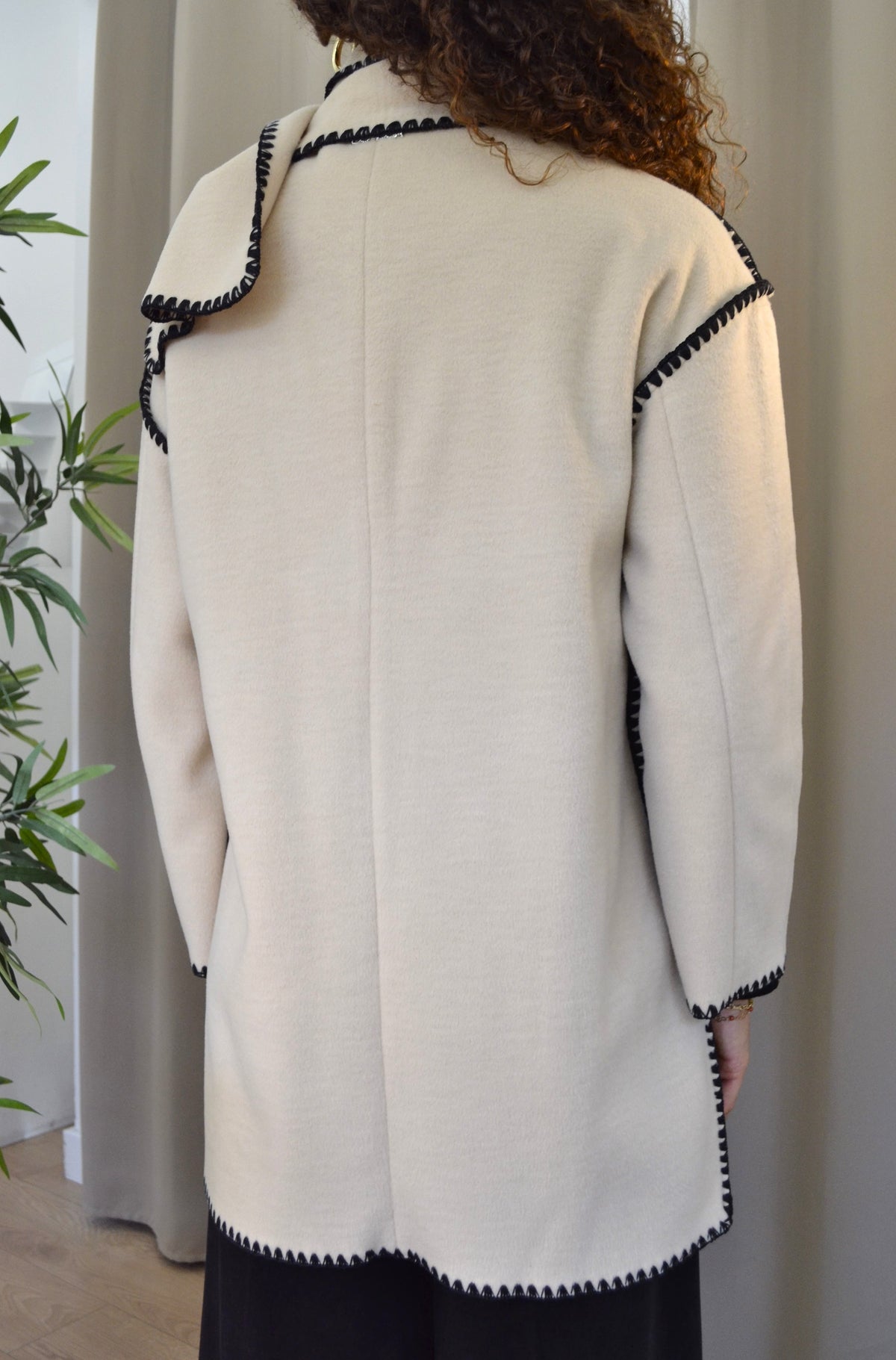 Cappotto Goa Goa con Bordura a Zigzag Beige