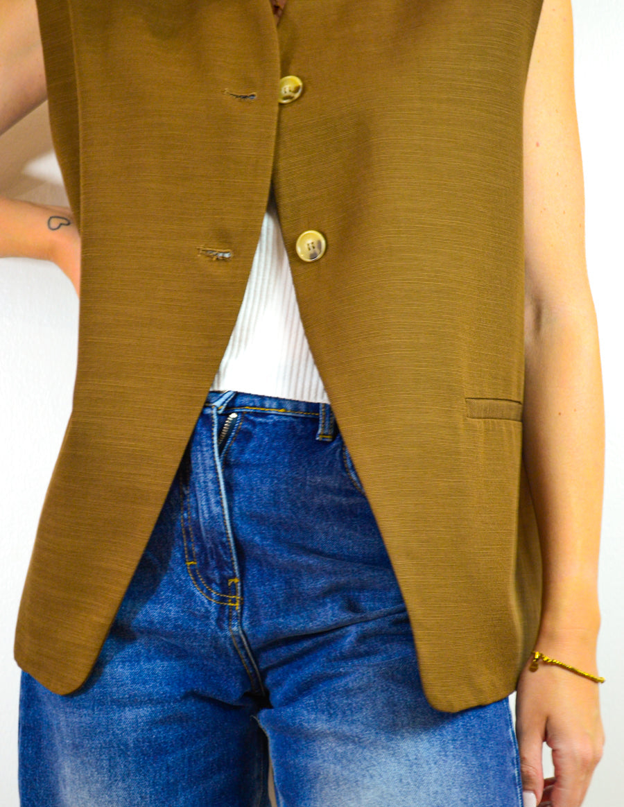Gilet Dixie Amy tabacco spalline imbottite, vista frontale, 
Margé Pomezia