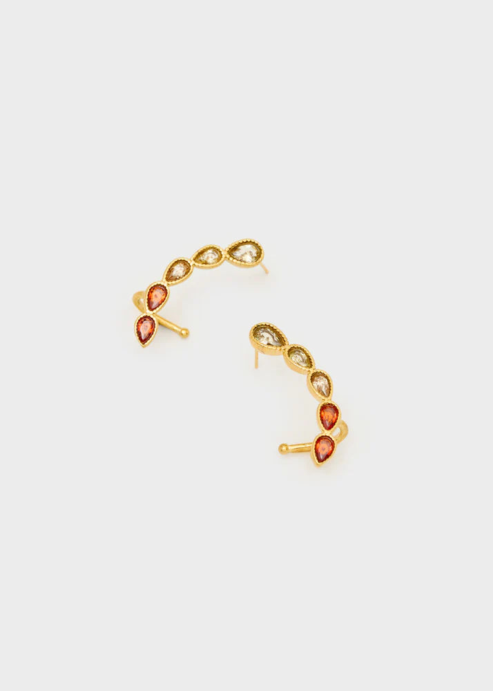Earcuff dorato con pietra incastonata, varianti viola e arancio — gioiello Nalì — Margé Pomezia