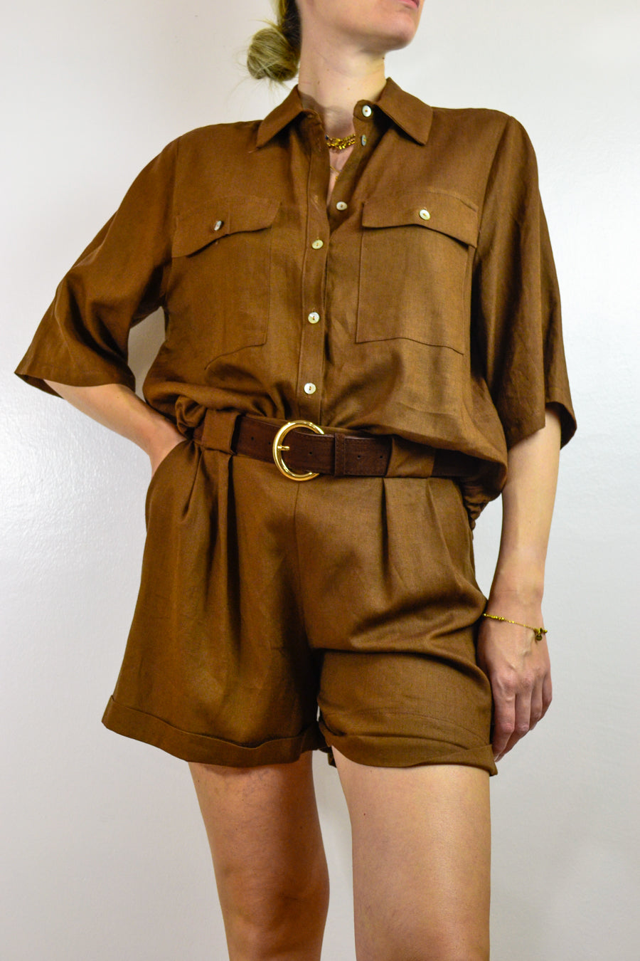 Shorts Have One Jessy lino marrone vita alta, vista frontale, 
Margé Pomezia
